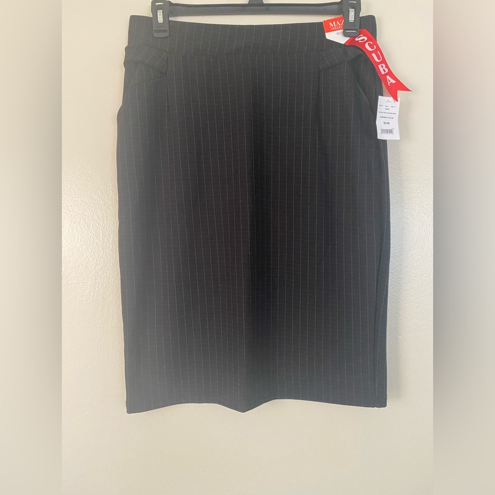 MAZE - PINSTRIPE SKIRT